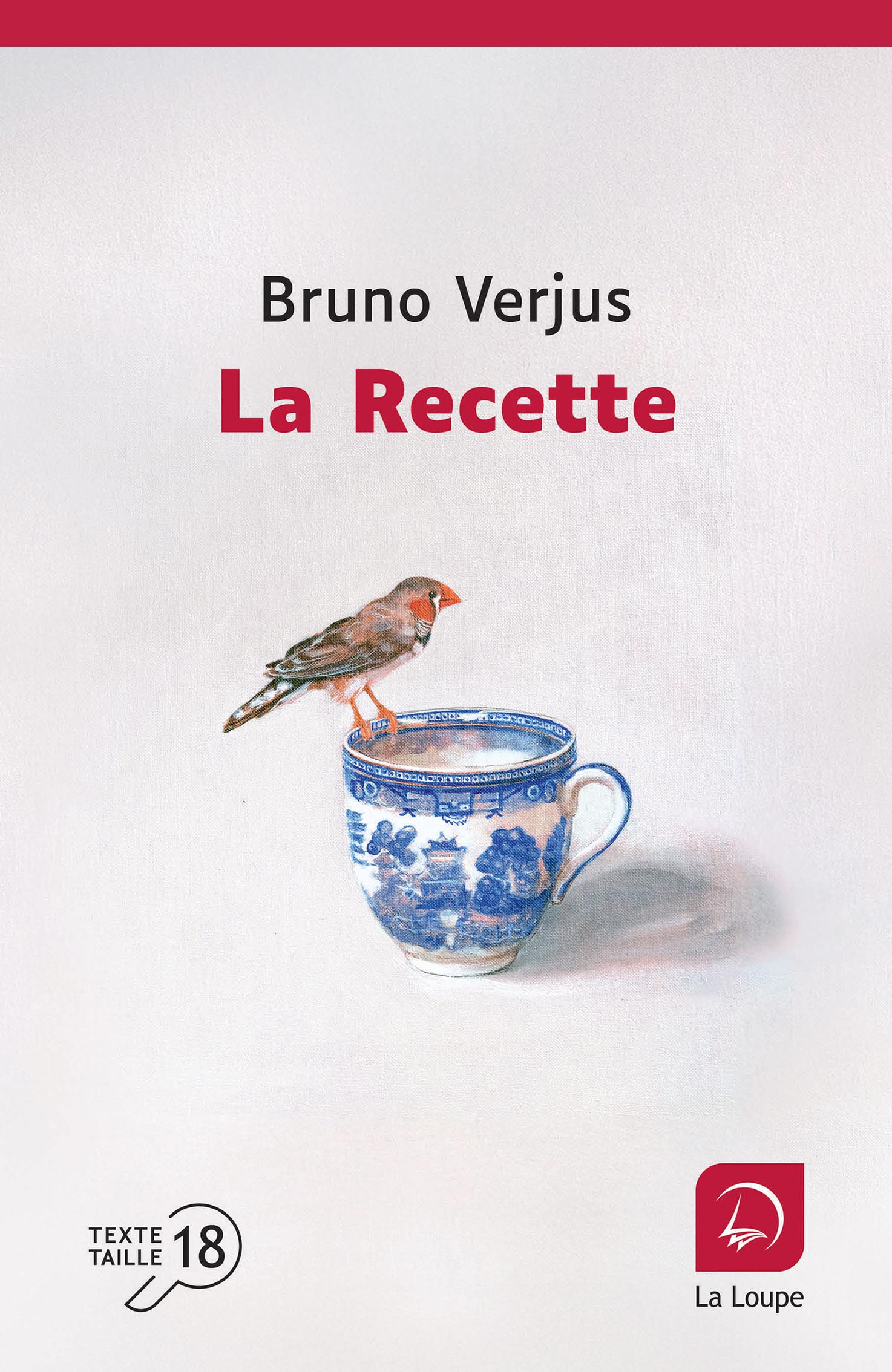Un petit oiseau est posé sur le bord d’une tasse en porcelaine décorée de motifs bleus, posée sur une surface claire. L’ensemble est représenté dans un style épuré, sur fond blanc, évoquant une nature morte délicate et minimaliste.